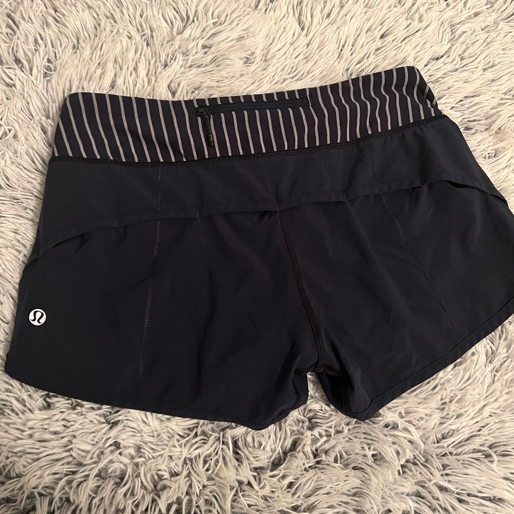 Lululemon Shorts 🤍